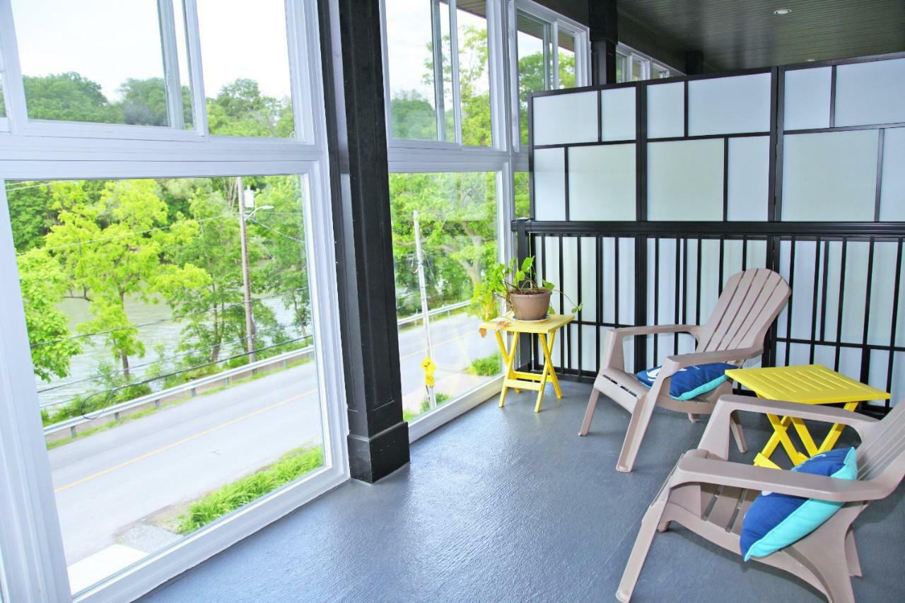 Lily'S House On The 12 Bed & Breakfast Sainte-Catherine Eksteriør bilde