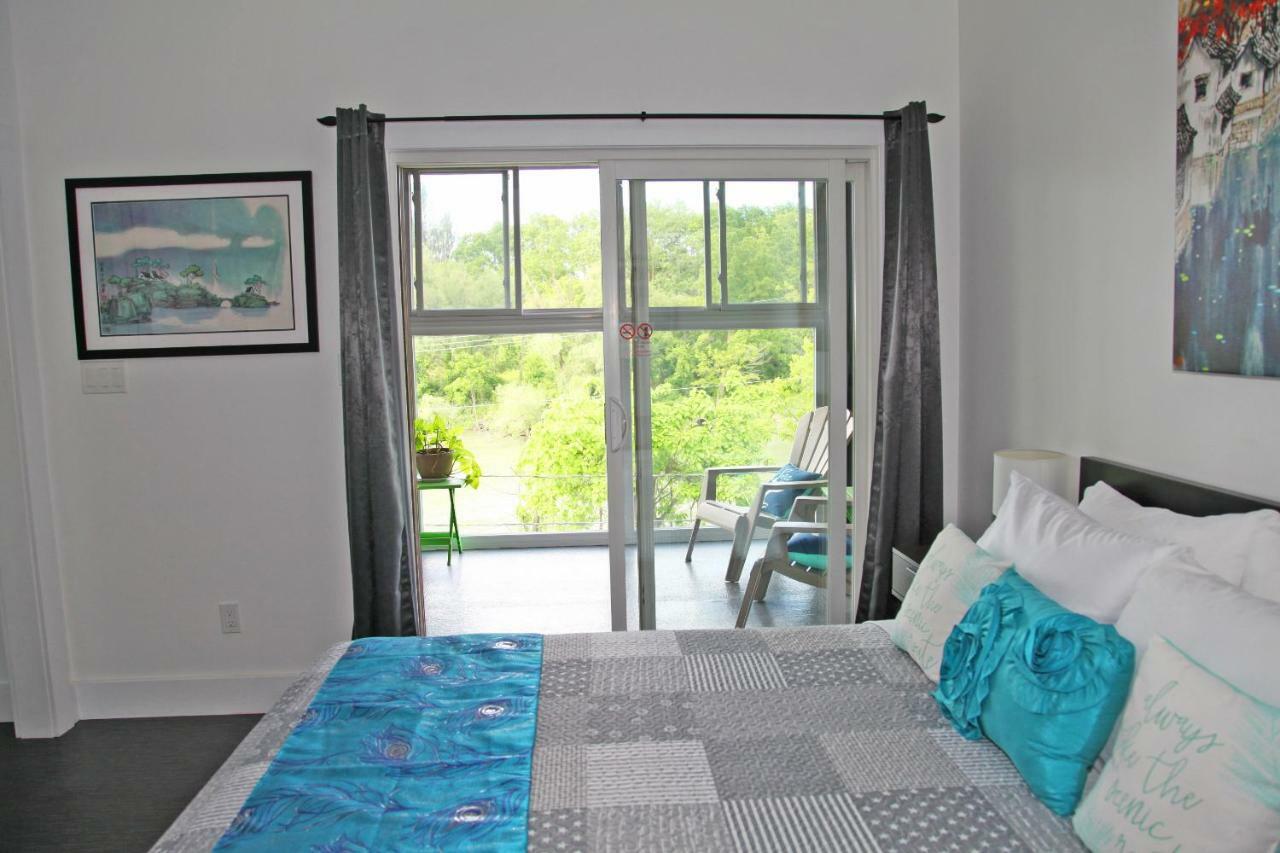 Lily'S House On The 12 Bed & Breakfast Sainte-Catherine Eksteriør bilde