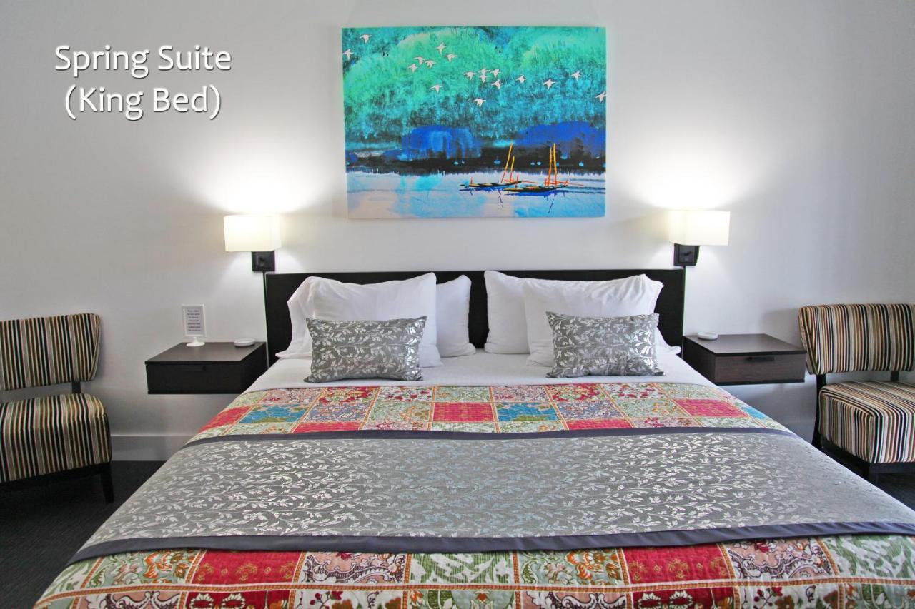 Lily'S House On The 12 Bed & Breakfast Sainte-Catherine Eksteriør bilde